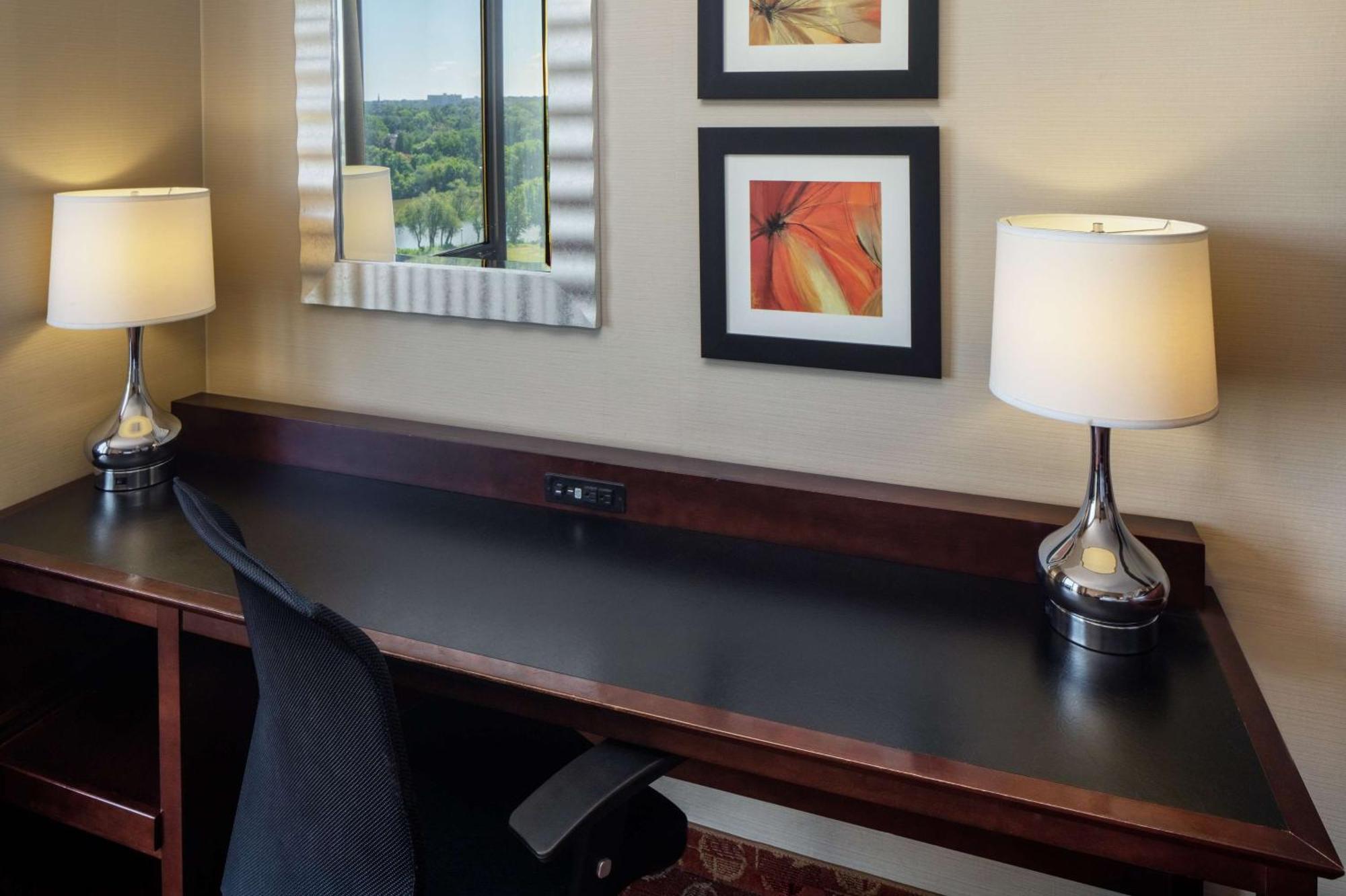 Doubletree By Hilton Cherry Hill Philadelphia Exteriör bild