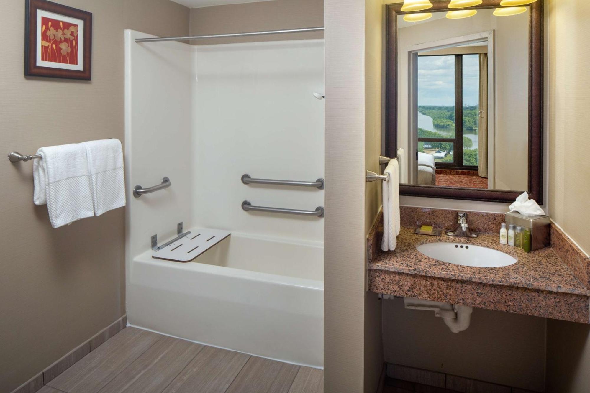 Doubletree By Hilton Cherry Hill Philadelphia Exteriör bild